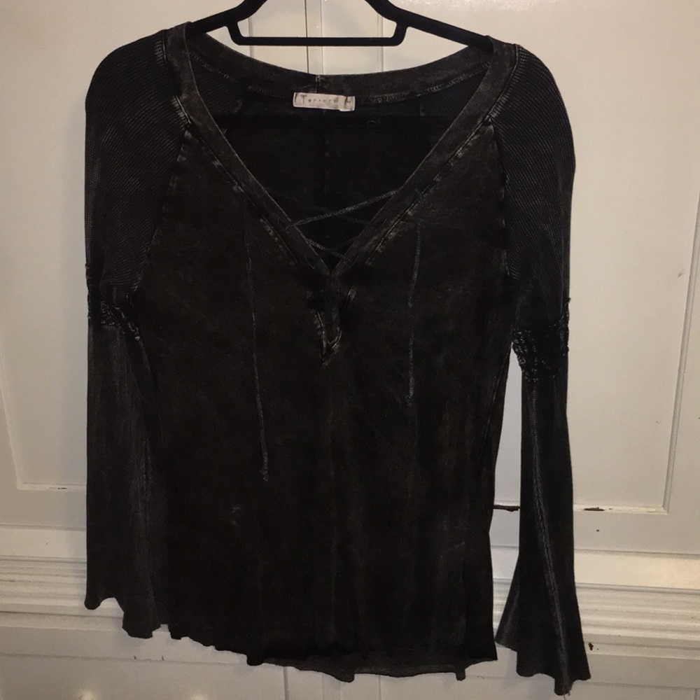 Soft Long sleeve criss cross v neck shirt